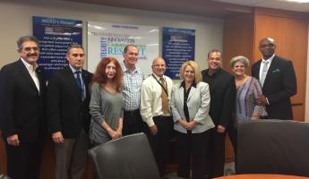 Fermín Cuza junto a Directivos del Aeropuerto Internacional de Miami y miembros del Comité de Seguridad de Florida Customs Brokers and Forwarders Association- FCBF, coordinado por el Sr. Brian Abbot como Presidente del Comité y Bárbara Pimentel, Directora Ejecutiva de FCBF.